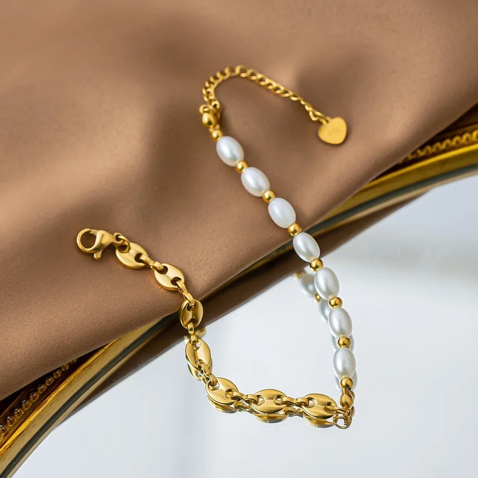 Stitched Pearl Gold Bracelet