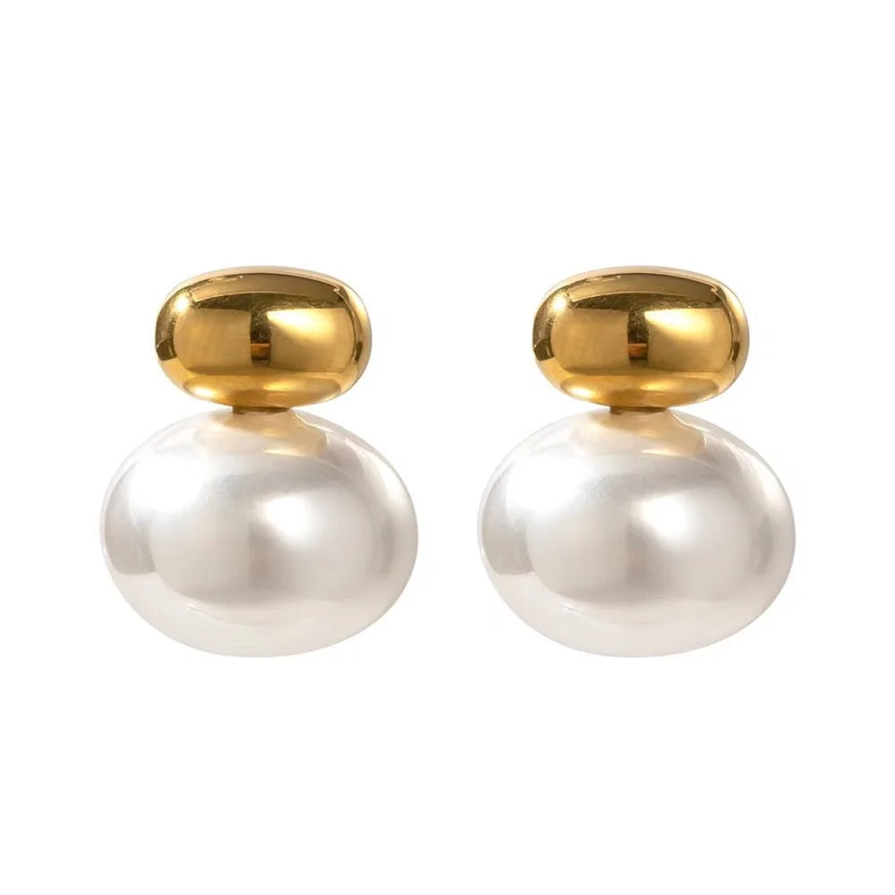 Solara Pearl Studs