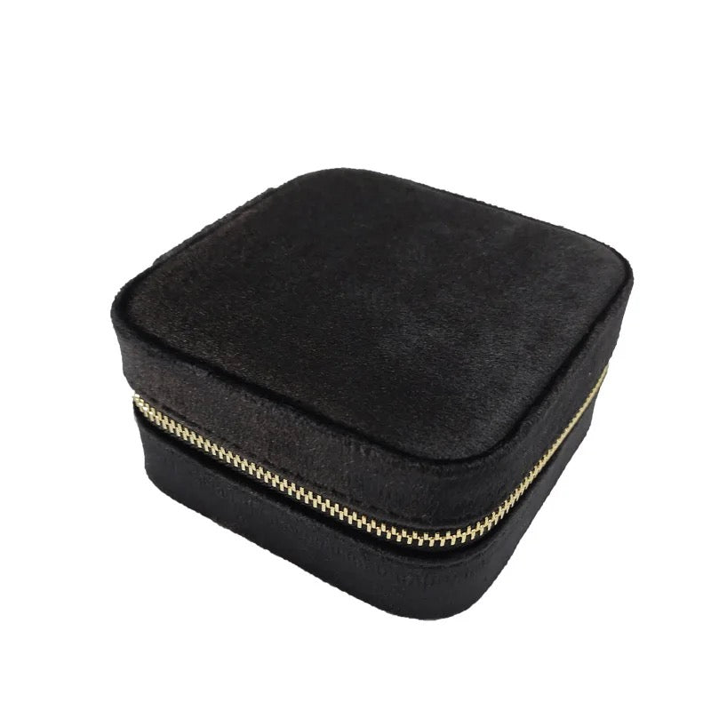 LUXÉ Jewelry Velvet Case (box)