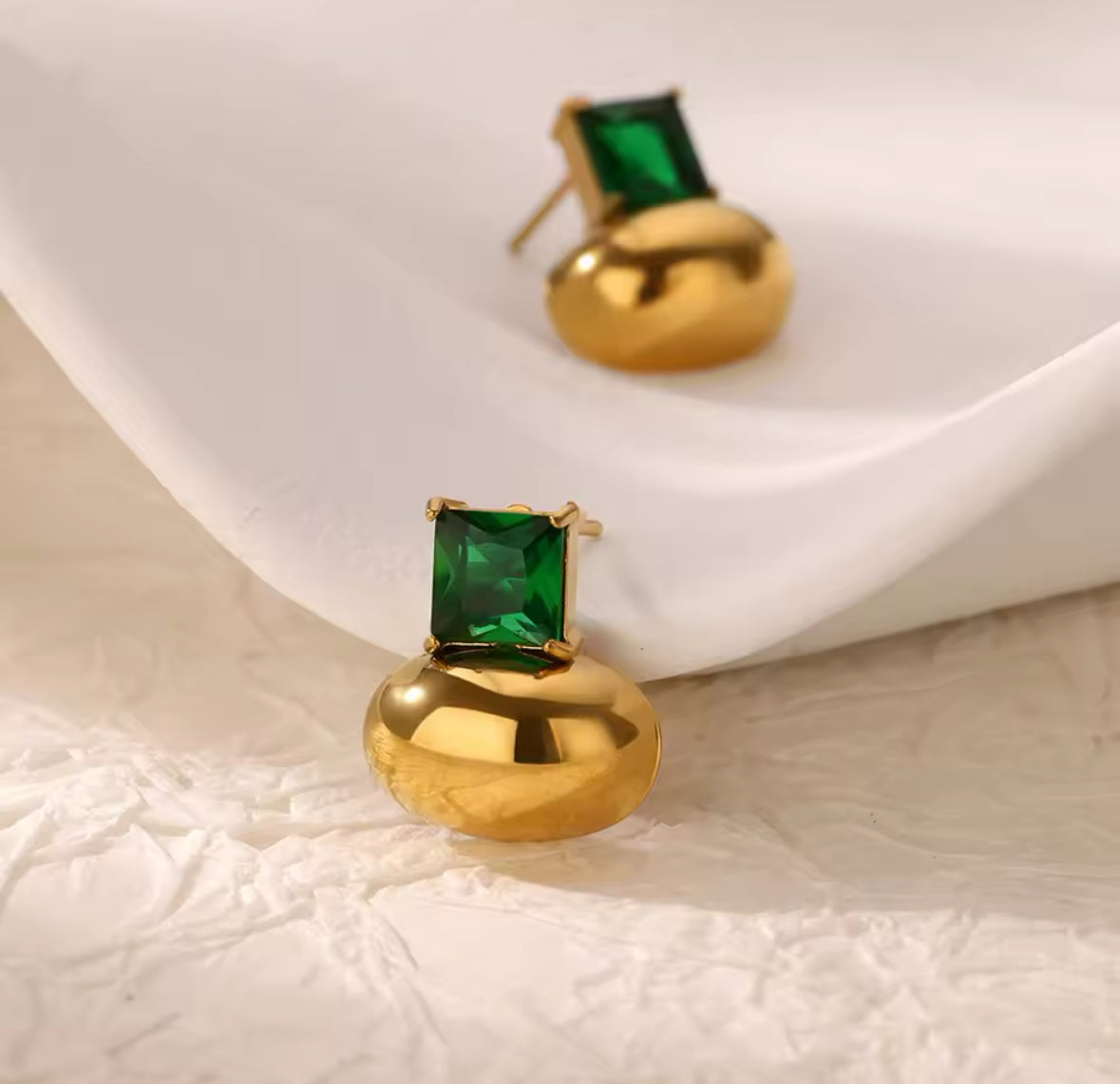 Green Solara Studs