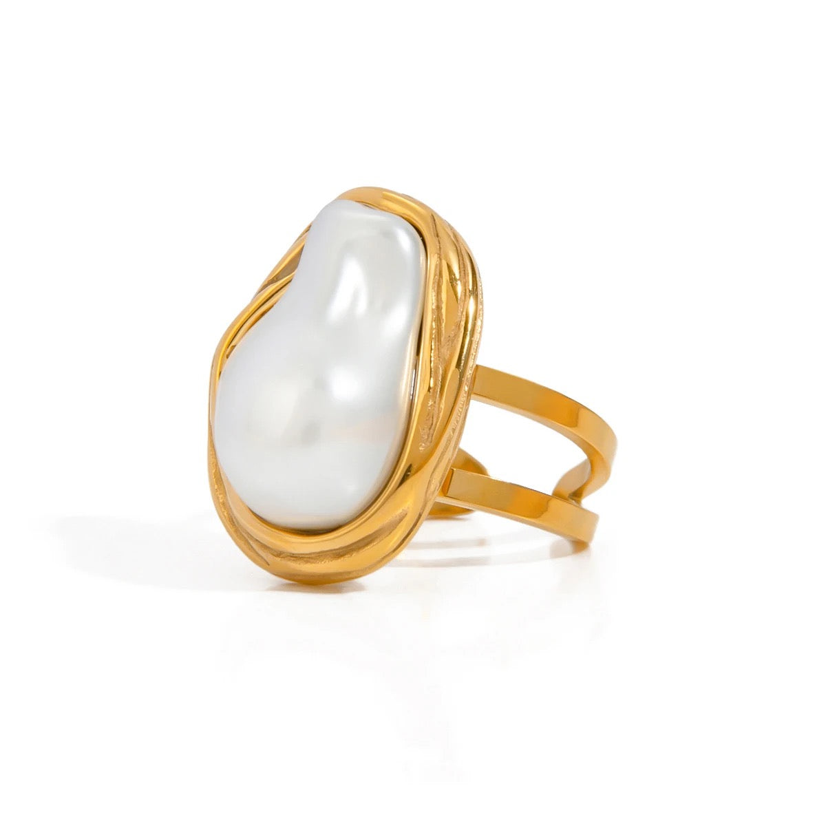 Lulu Pearl Gold Ring