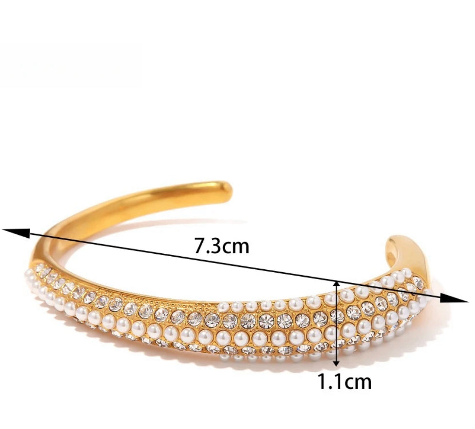 Nector Pearl Bangle