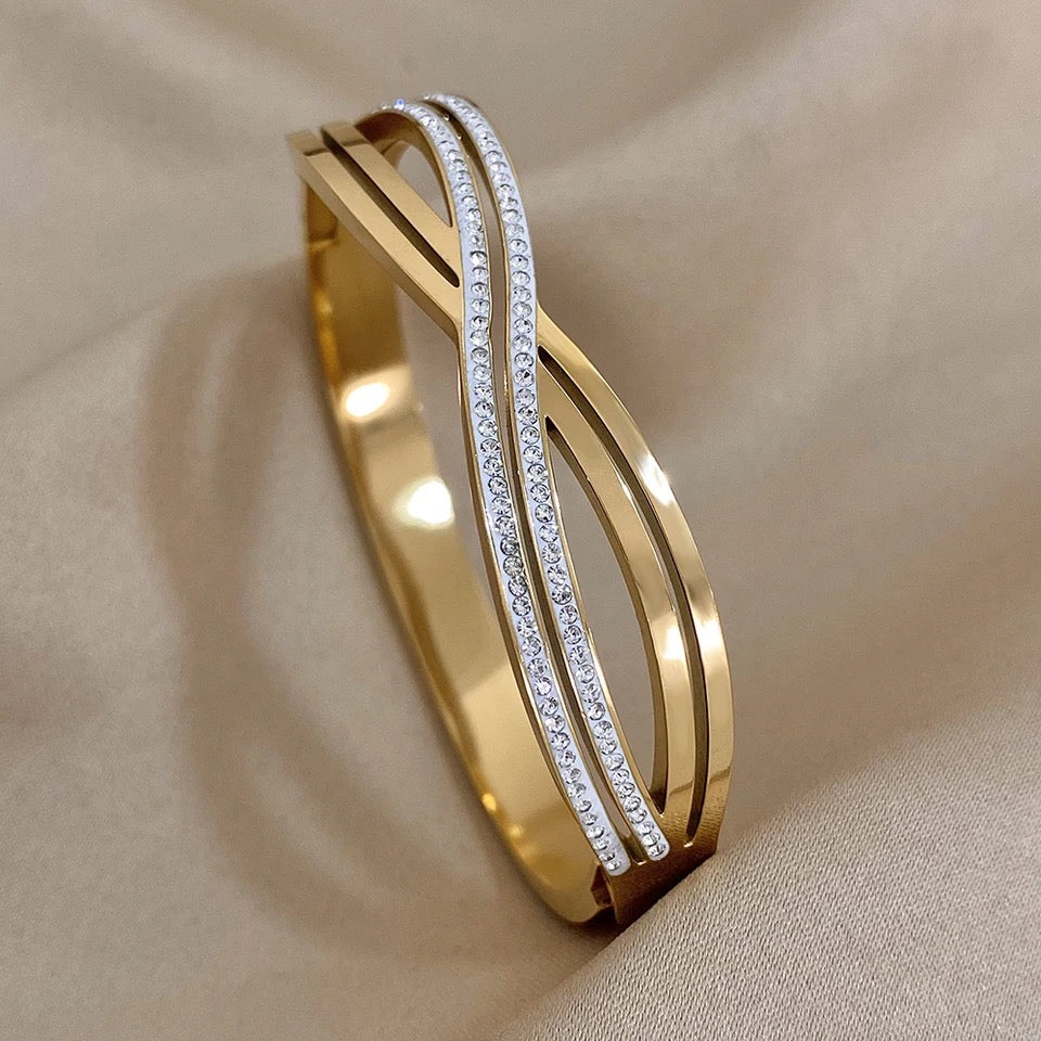 Twofold Gold Bangle A91