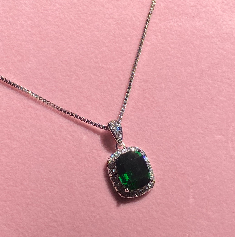 Green Ana Necklace