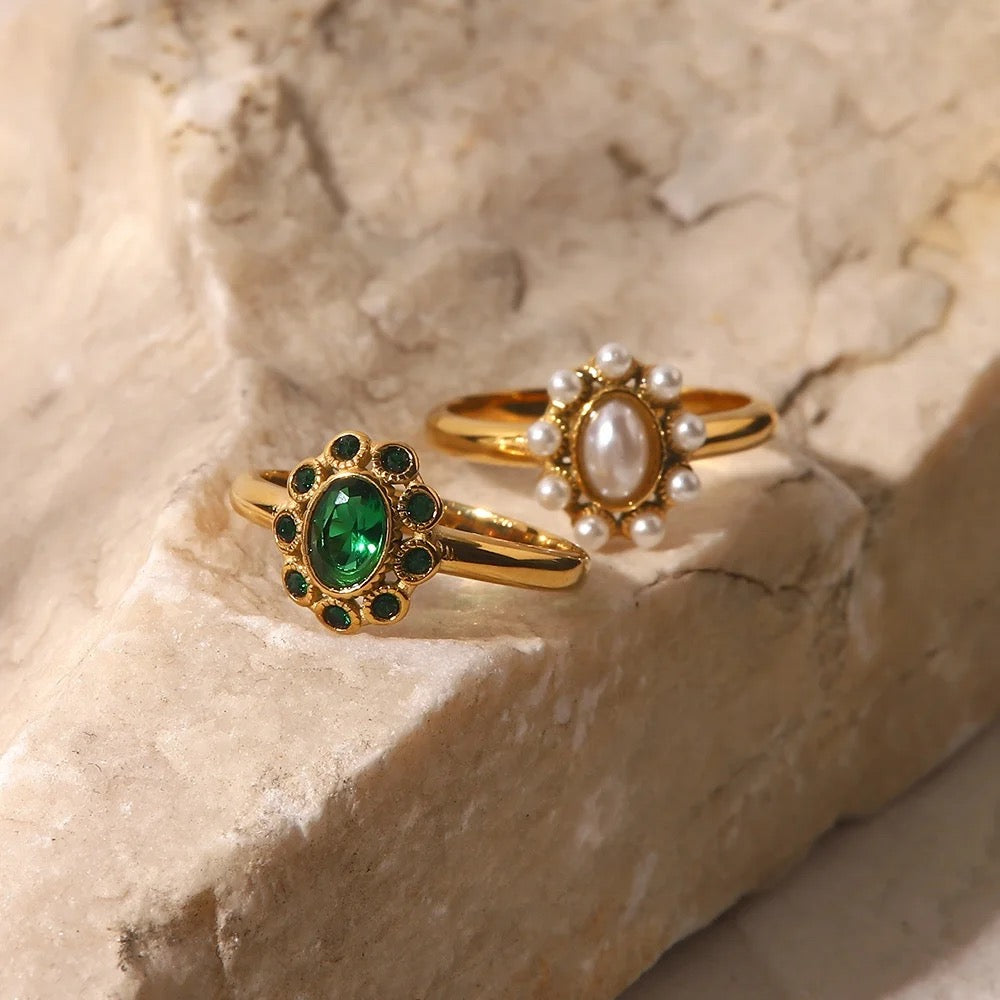 Emerald Wisteria Ring (Green)