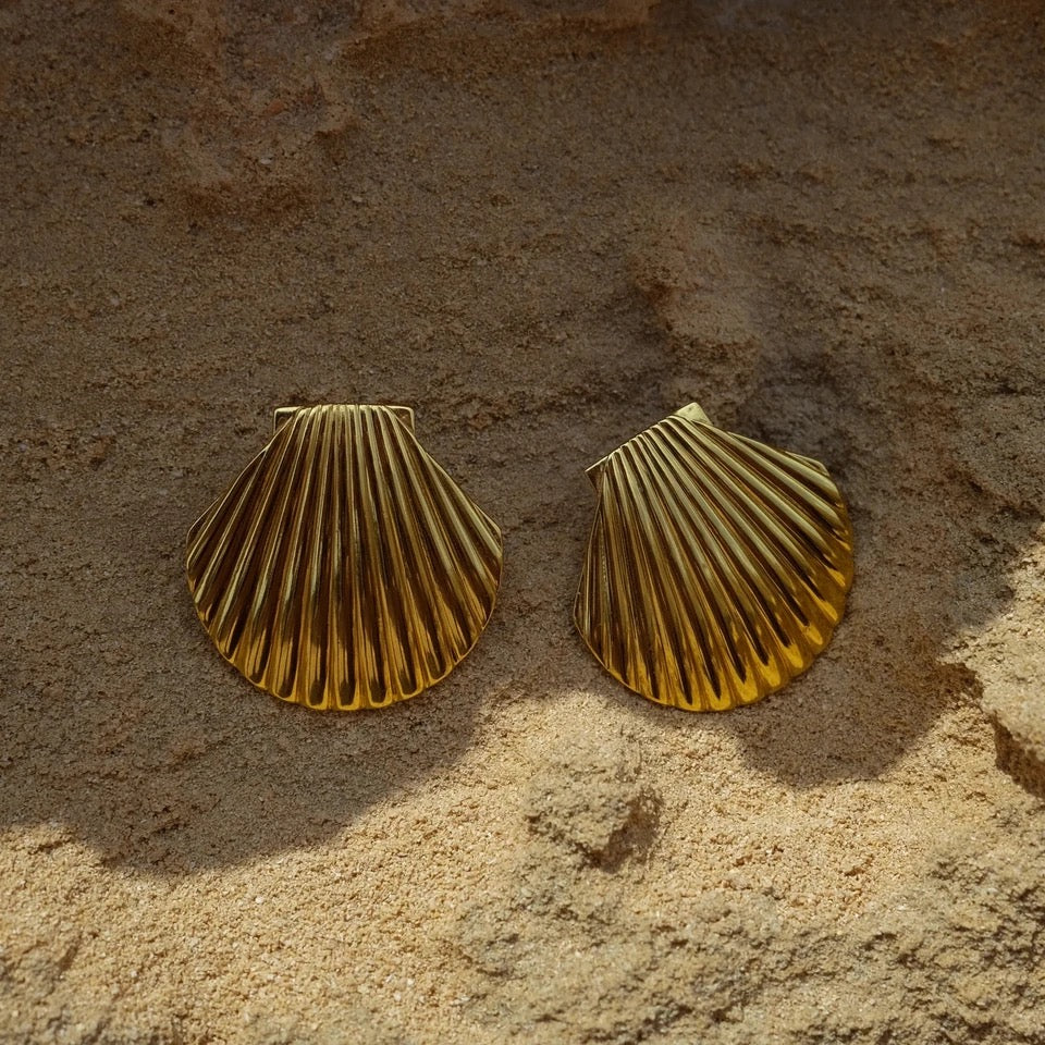 Gold LUXÉ SHELL EARRINGS