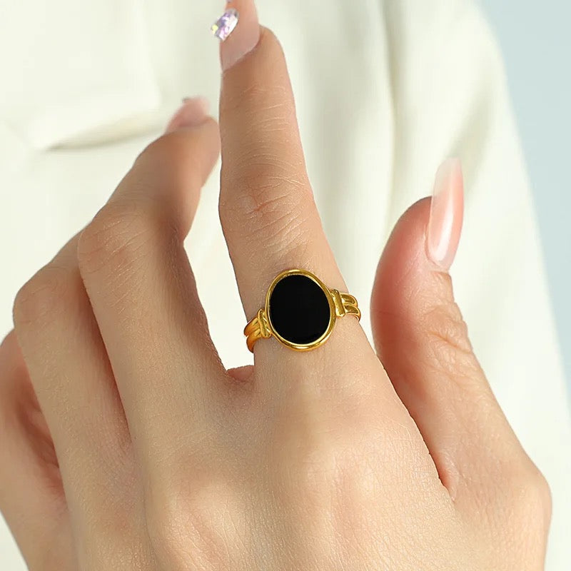 Blackyst Stone Ring