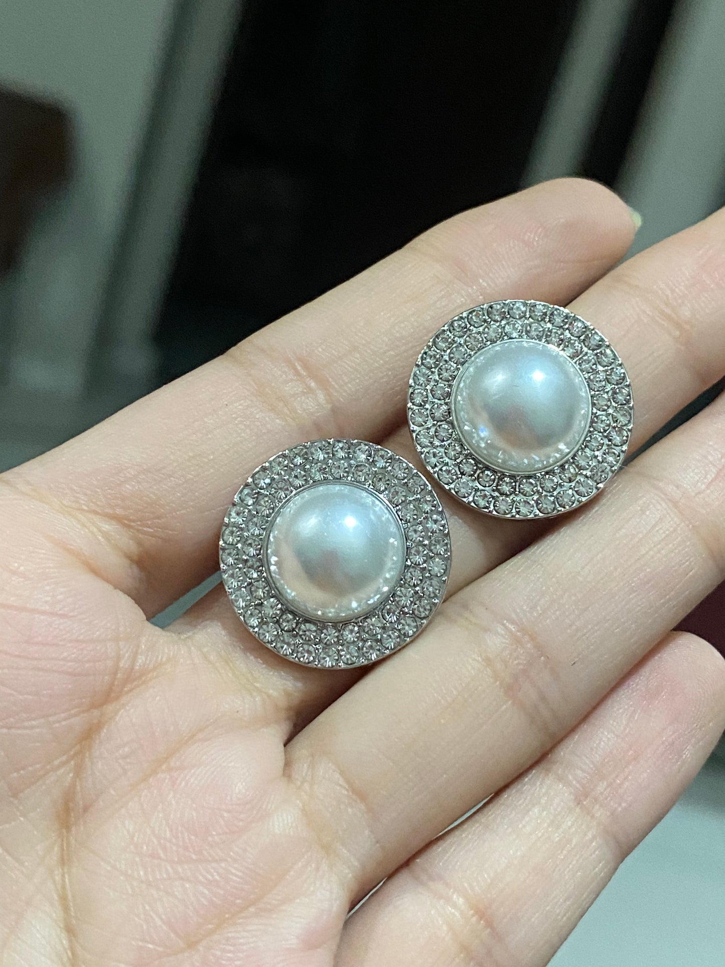 Oversized zircon Pearl Studs