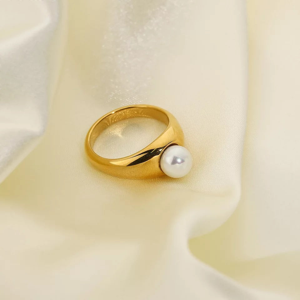 Pearl Gold Ring