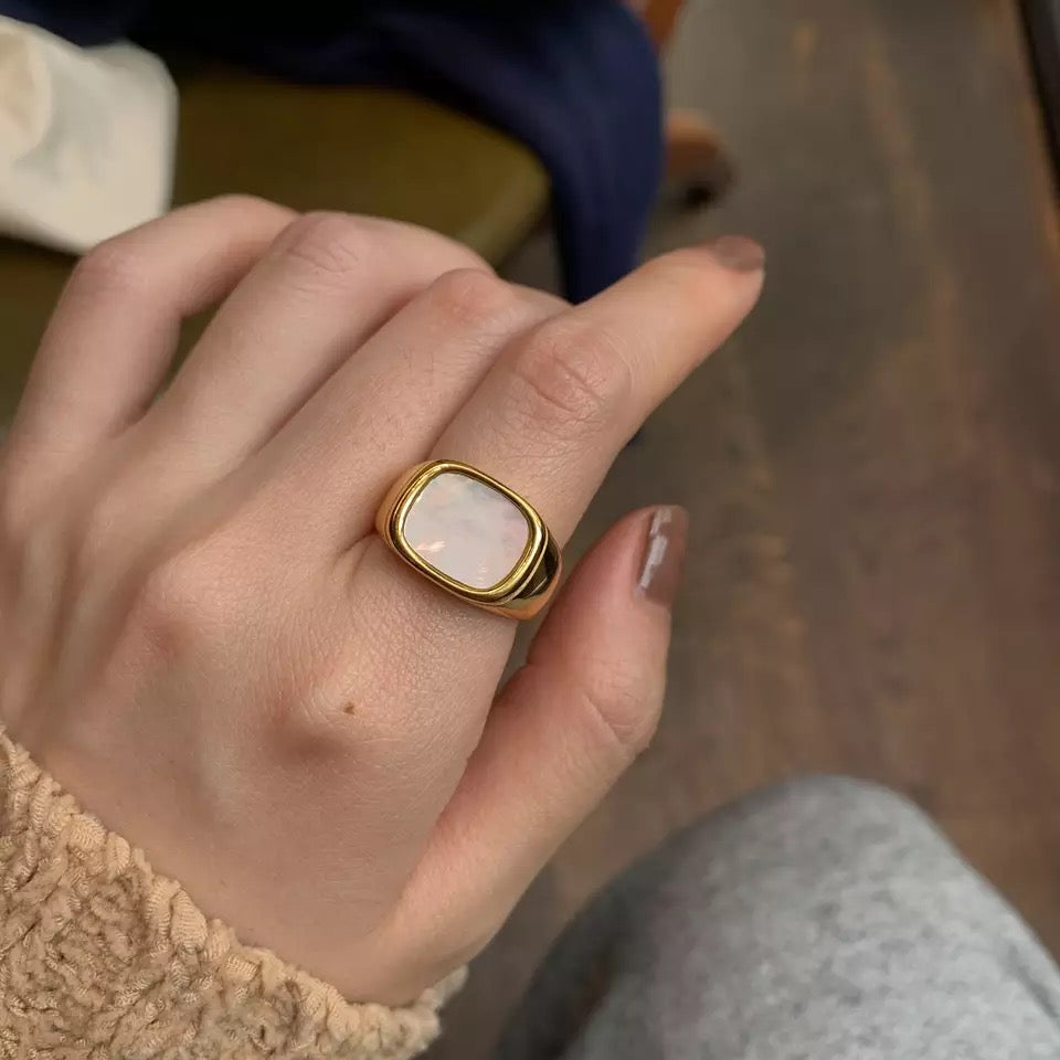 Natural Shell Gold Ring