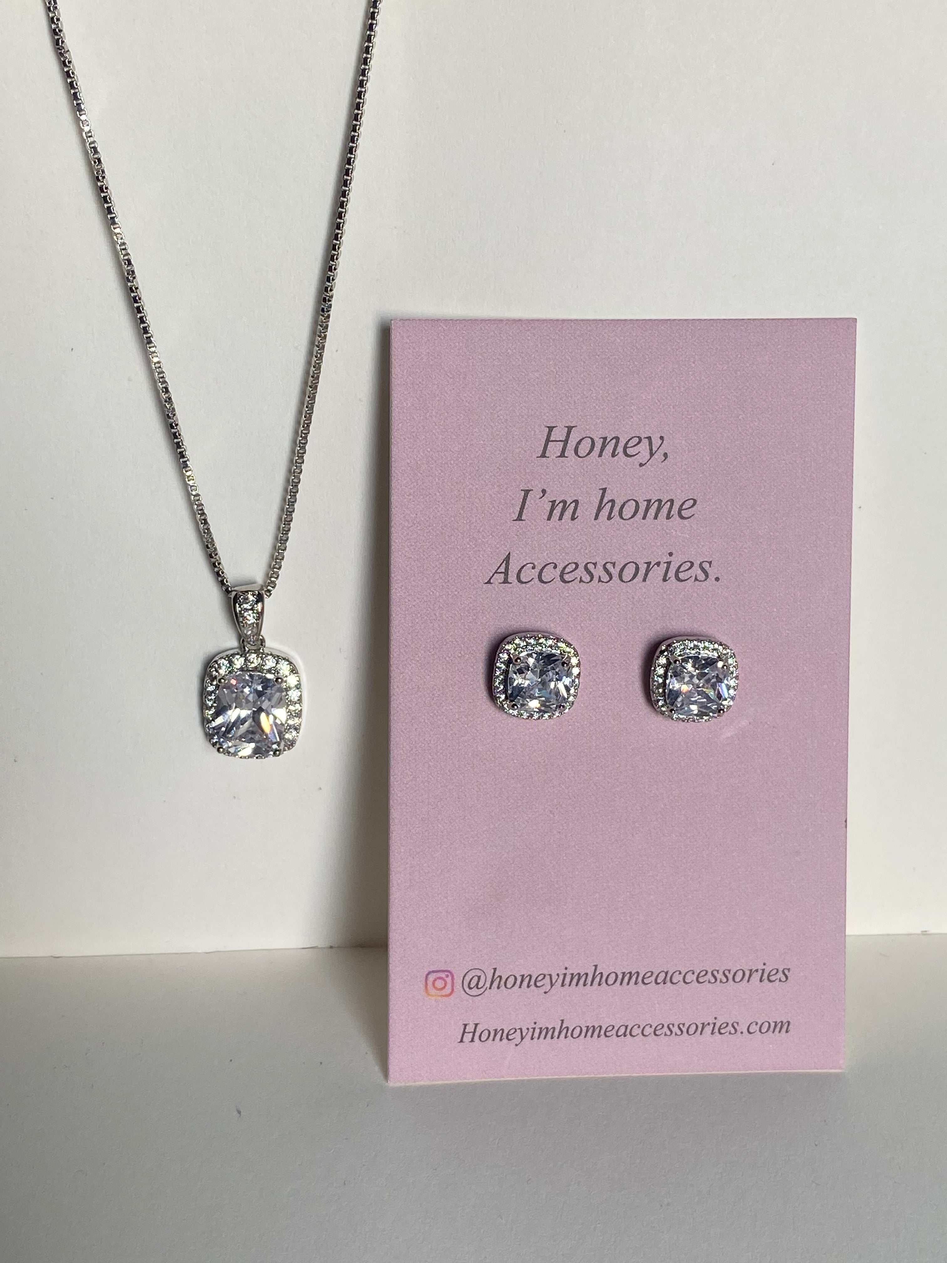 Silver Chloe Complete Set – Honey, I’m home Accessories.