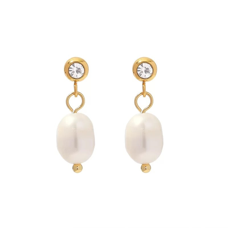 Felix Pearl Earrings