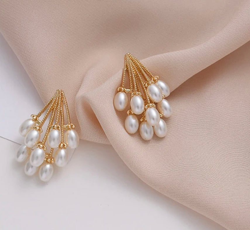 Bunch Pearl Studs