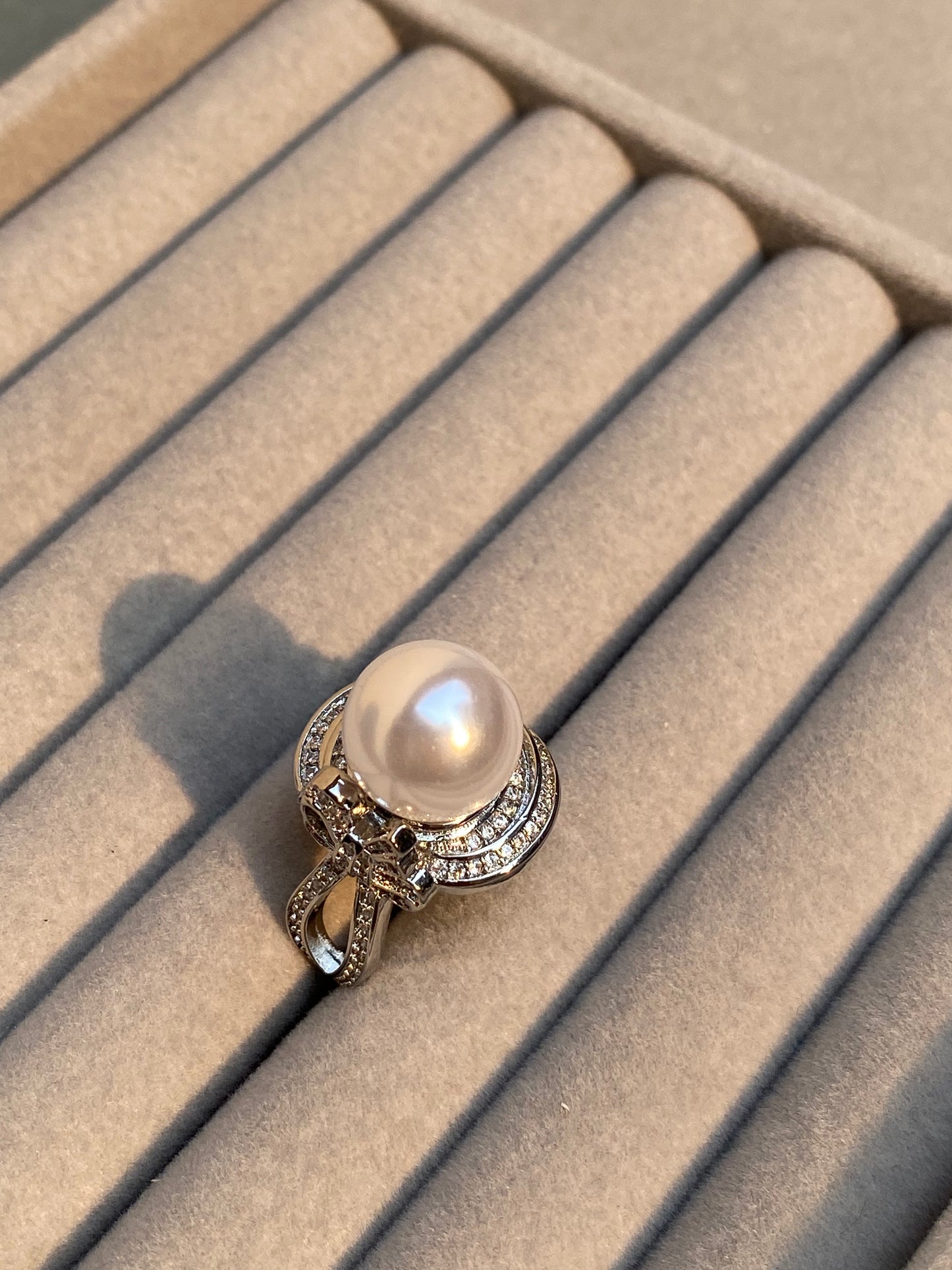 Pearl Knot Ring