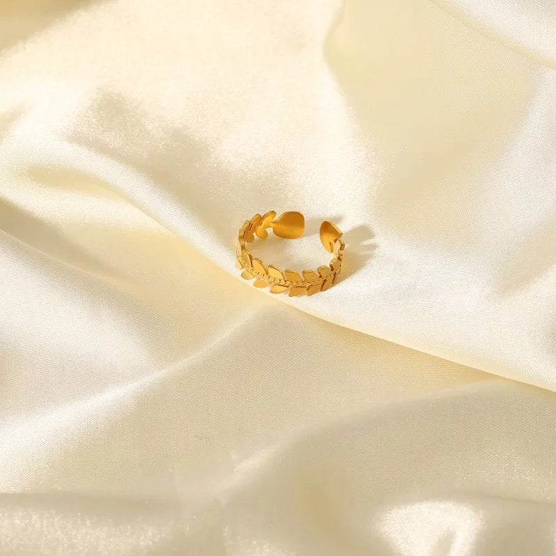 Leaves Gold Ring (Adjustable Size)