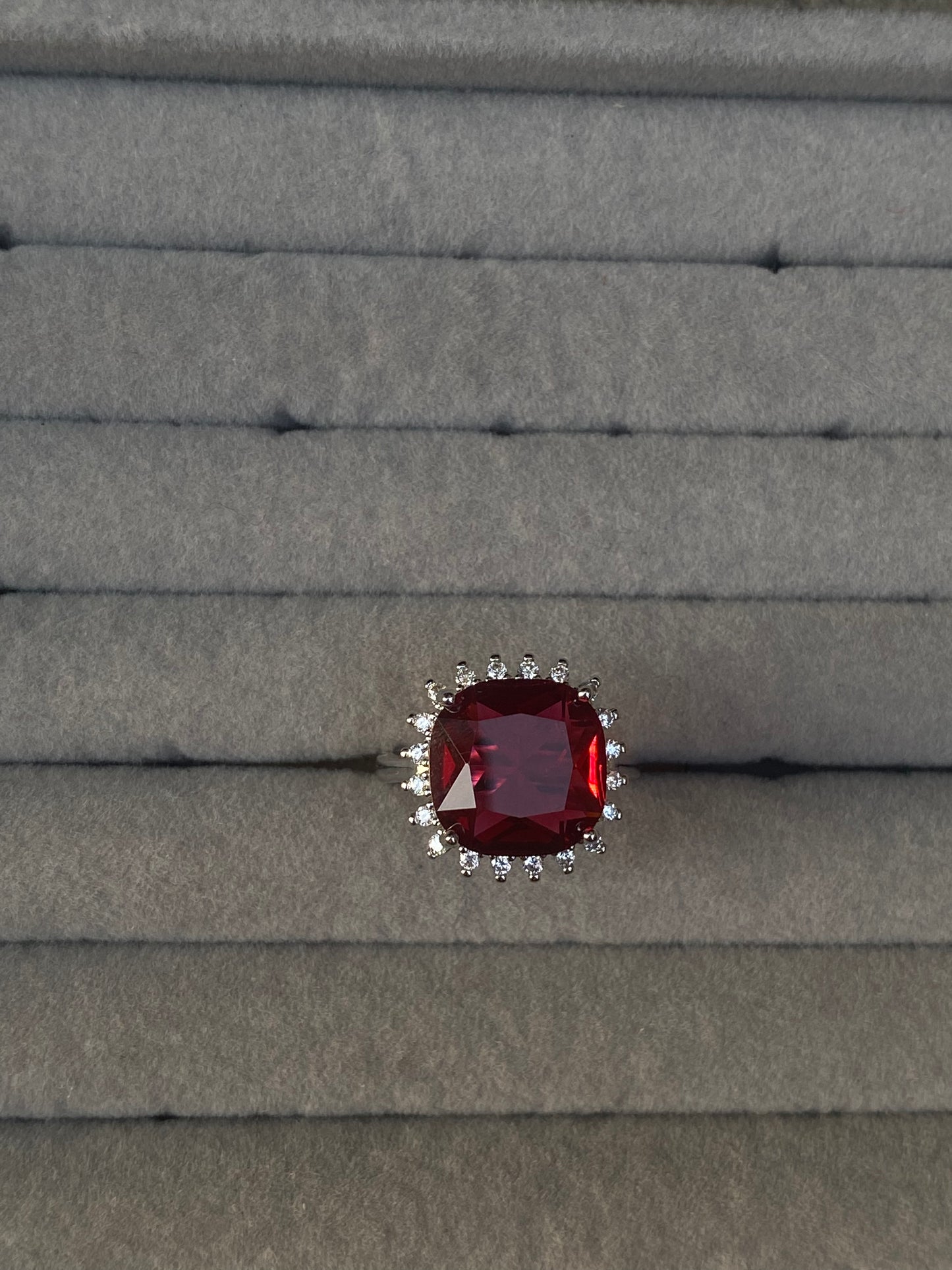 Ruby dangle Ring