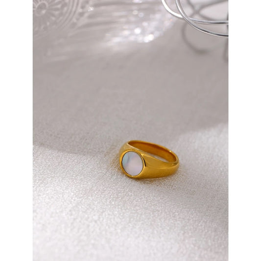 White Shell Round Gold Ring