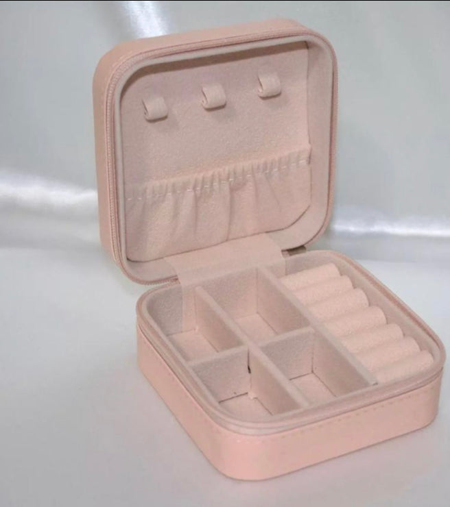 Jewellery Storage Travel Box Honey, I’m home Accessories.